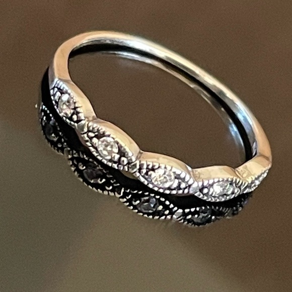 Sterling Silver Art Deco Ring - Picture 6 of 7